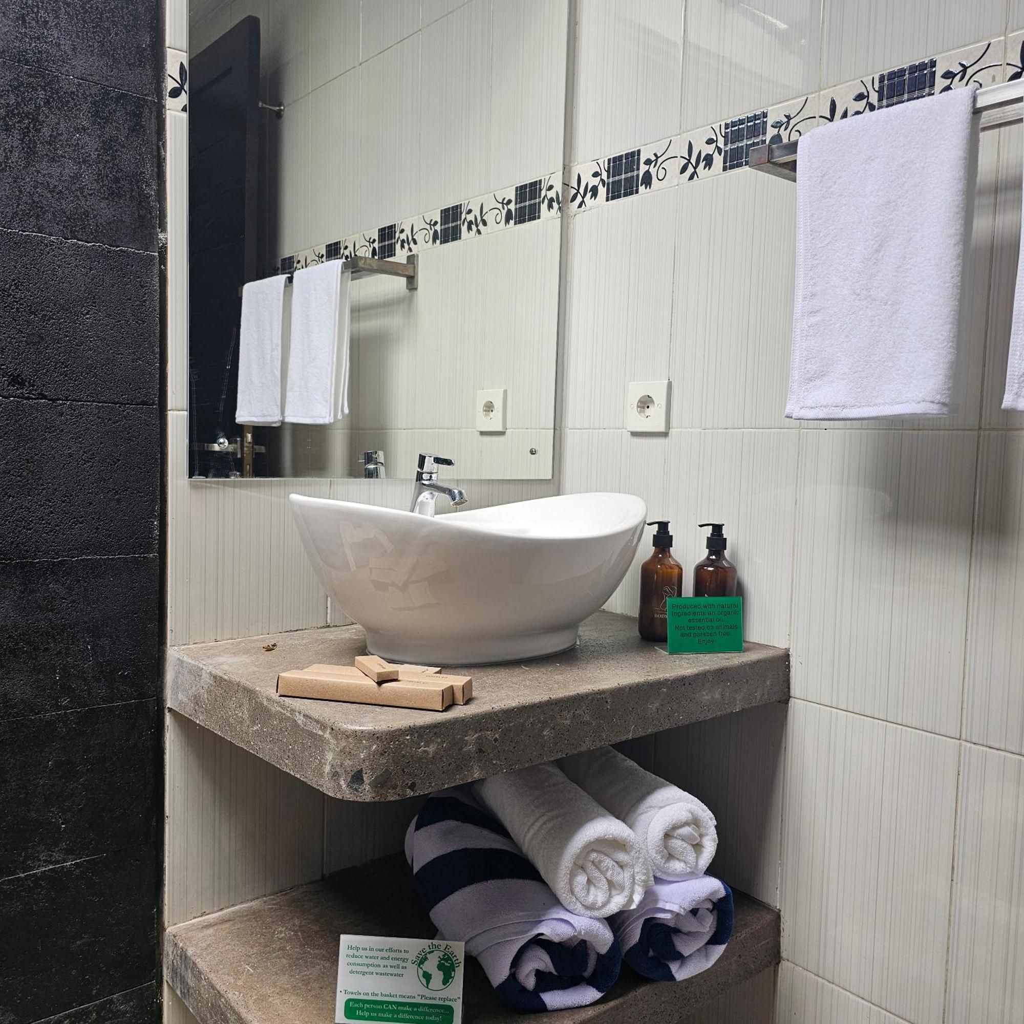 Chandi Hotel Ubud Eksteriør billede